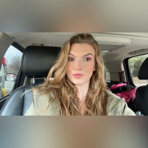 Meet your Posher, Josie